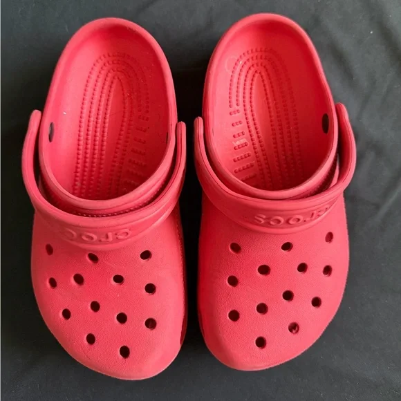 Kids Red Crocs - Picture 5 of 5